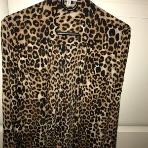 Express button down leopard